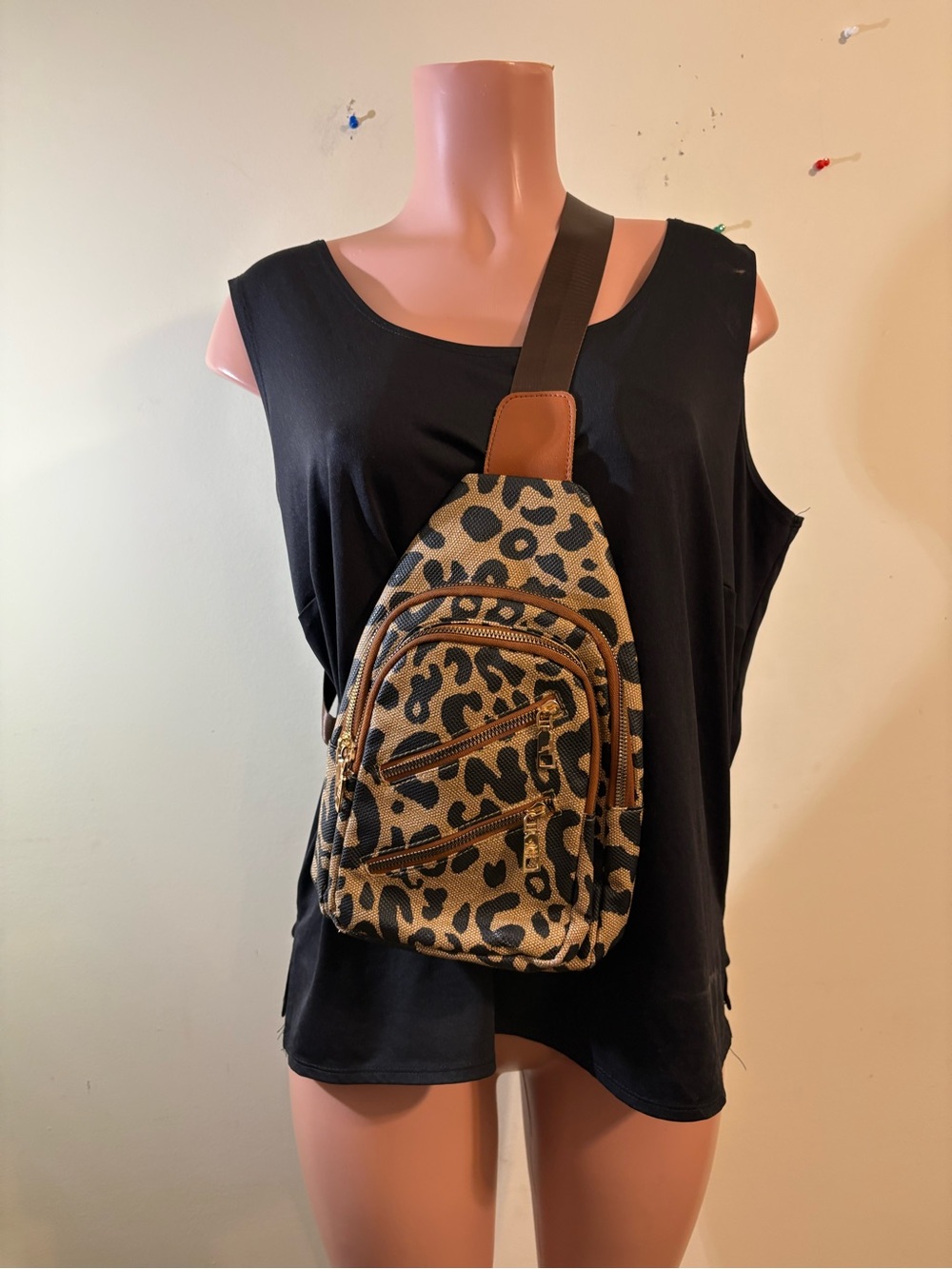 Zhen Meishi leopard print sling crossbody bag gold-toned zippers adj strap - Picture 2 of 14